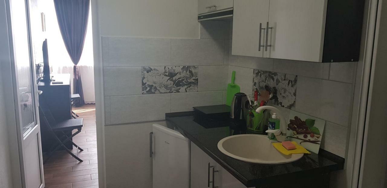7 Days Apartments Апартаменты В Затоке ザトカ エクステリア 写真